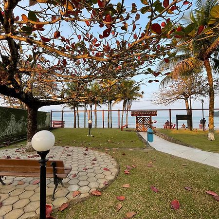 Pe Na Areia Na Praia Das Toninhas - Villagio 24 Porto Feliz Ubatuba Exteriör bild