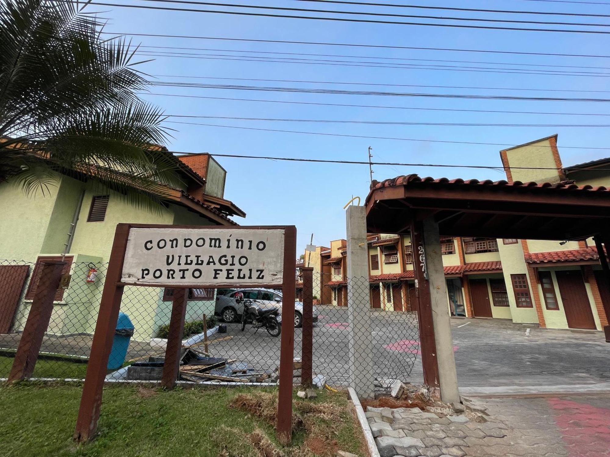 Pe Na Areia Na Praia Das Toninhas - Villagio 24 Porto Feliz Ubatuba Exteriör bild
